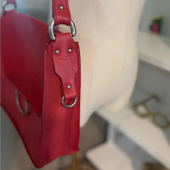 SAS hand made Red Leather Shoulder Bag - Picture 2 of 15